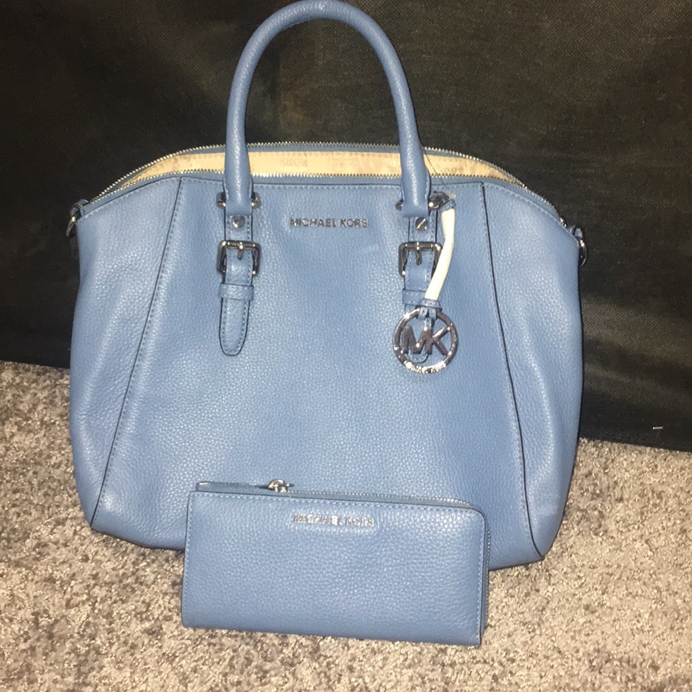 Michael Kors brand new purse and wallet!!!